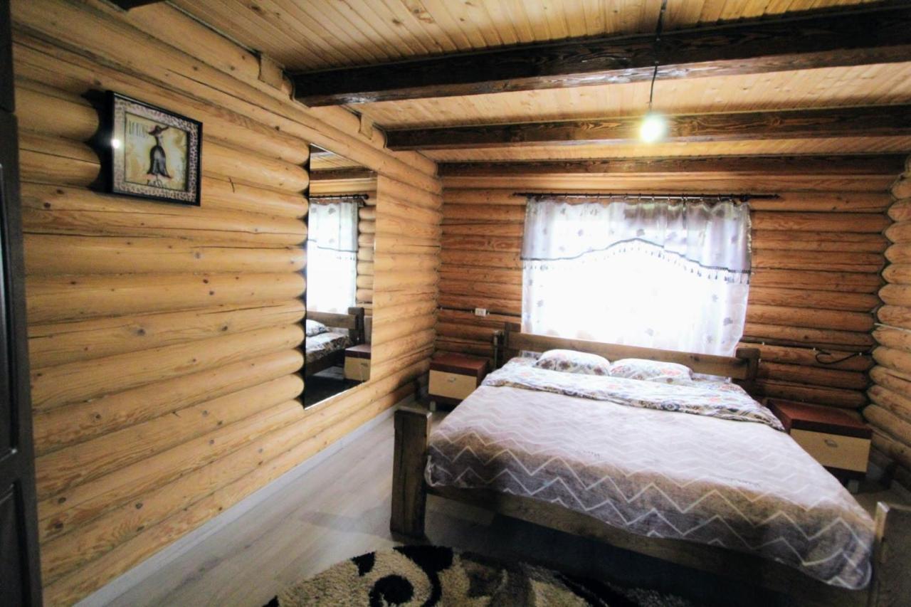 Фазенда "Змерега" Solotvyno Extérieur photo
